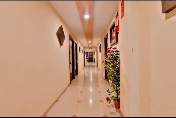 Hotel Nilkanth Inn Halol Exterior foto